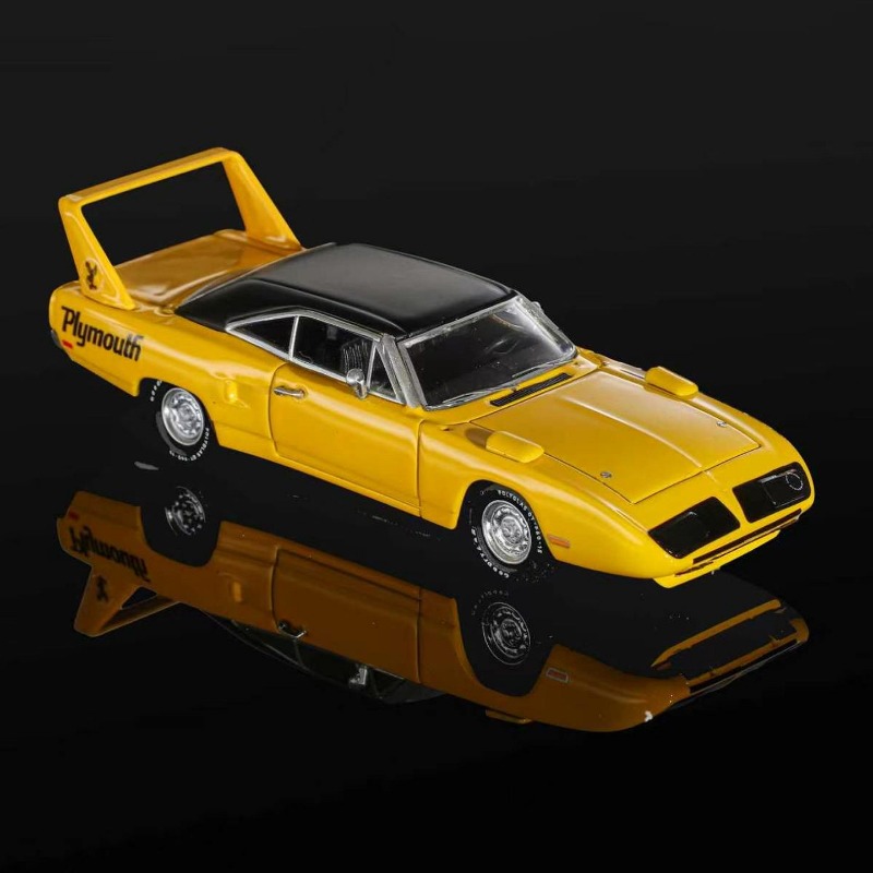 Mirage 1:64 Plymouth Super Bir - Model Kit Runner 评论和价格